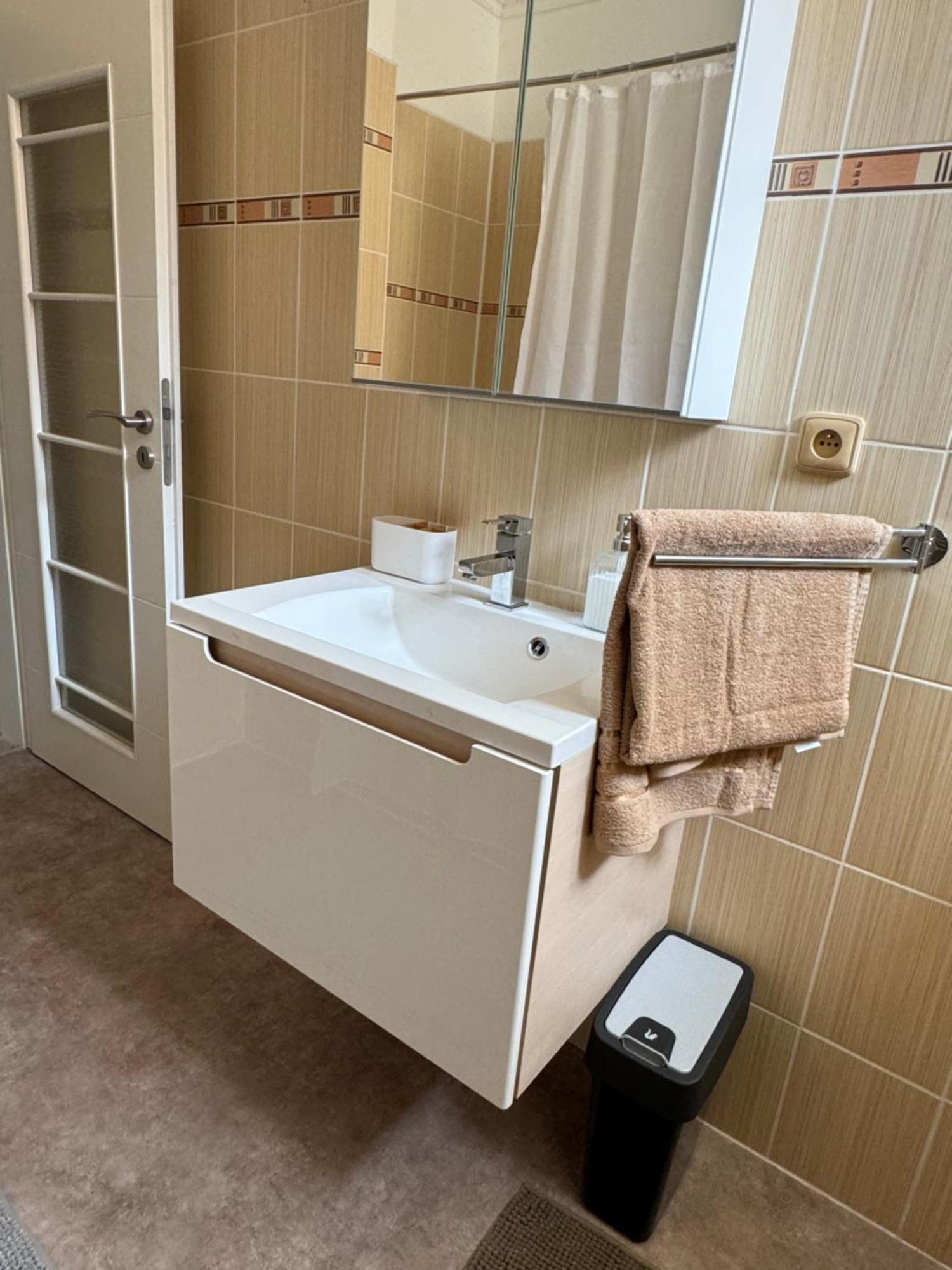 Stylish Centre Apartment Tgm Карловы Вары Экстерьер фото